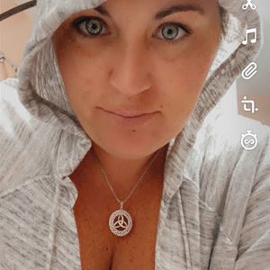 Meet your Posher, Tiffenny